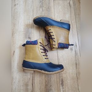 NEW Tommy Hilfiger Russel Duck Boots Womens Sz 7 M Rain Shoes Waterproof Lined
